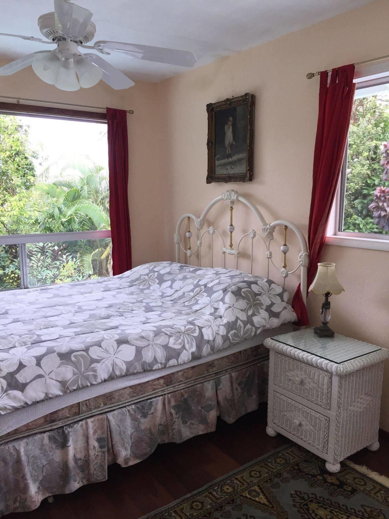 Lava Tree Tropic Inn Pahoa ภายนอก รูปภาพ